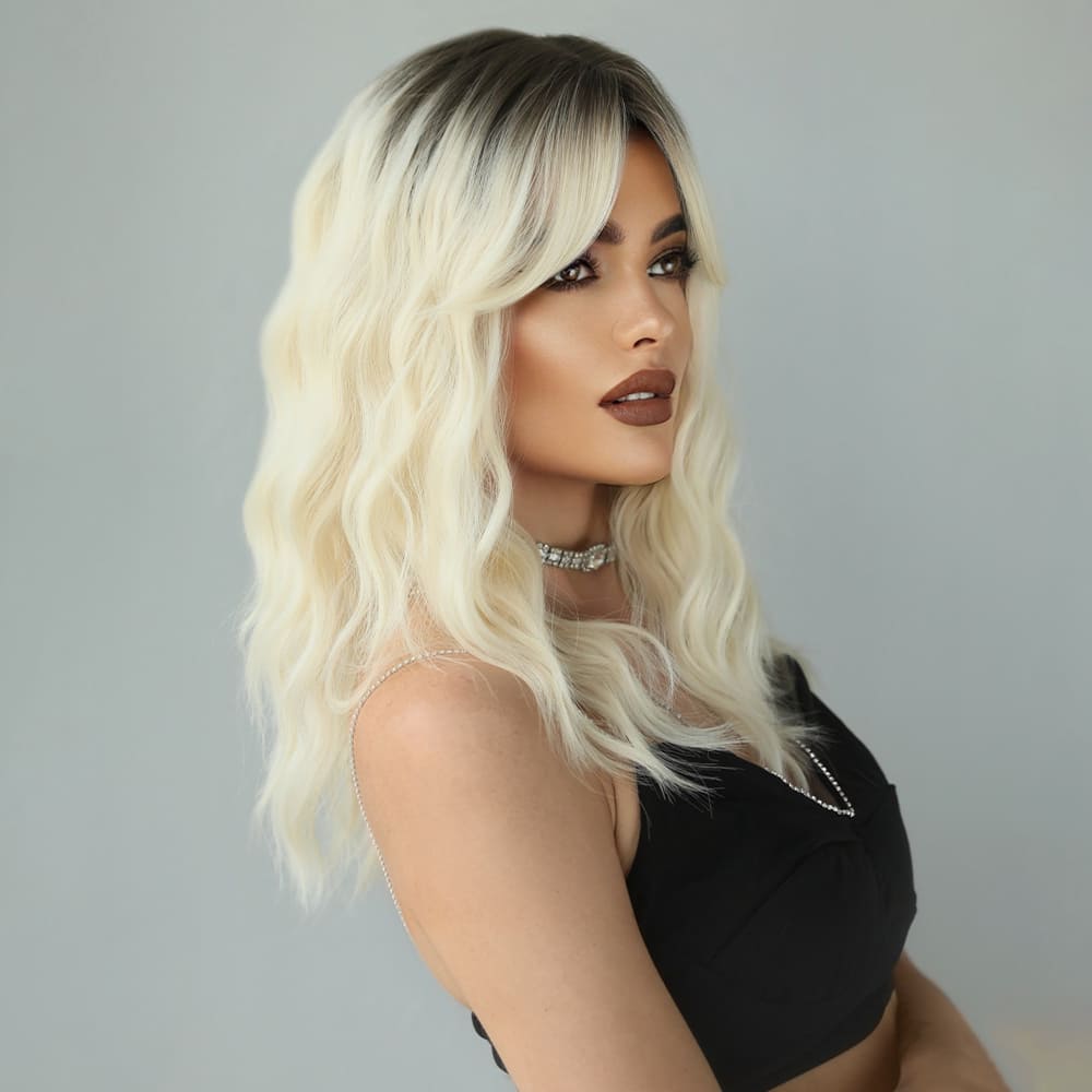 Perruque blonde mèche devant ondulation