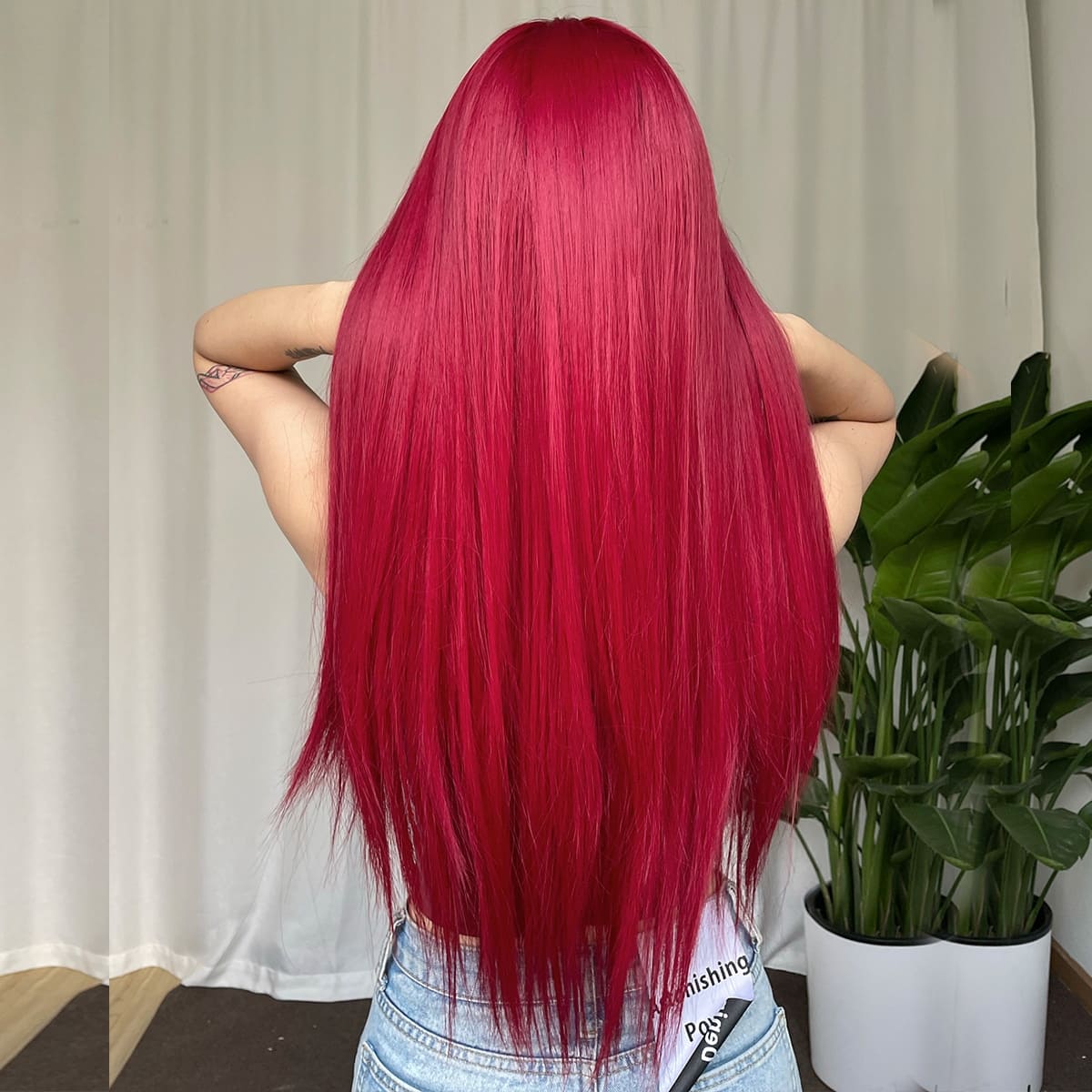 Perruque fuchsia nuque