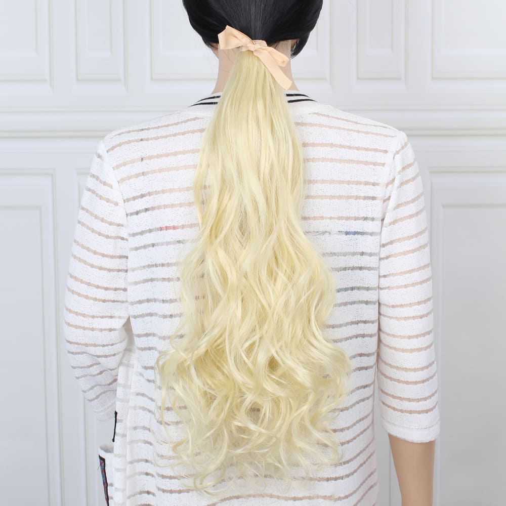 Postiche queue de cheval blond platine